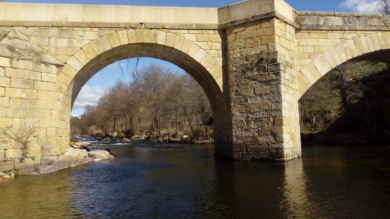 Casa Rural Del Chopo La Aliseda de Tormes Esterno foto