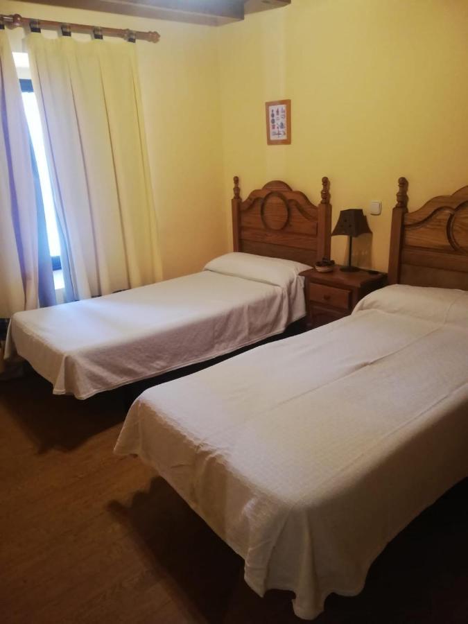 Casa Rural Del Chopo La Aliseda de Tormes Esterno foto