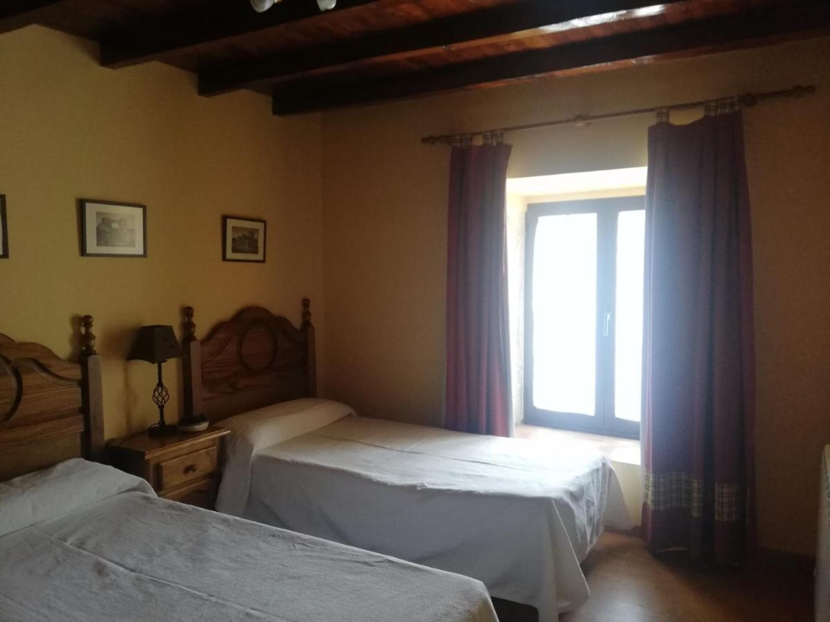 Casa Rural Del Chopo La Aliseda de Tormes Esterno foto